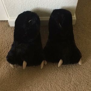 Bear feet slippers